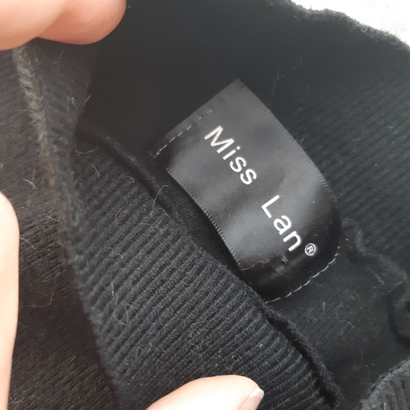 High Neck Sweater - Picture 9 of 12